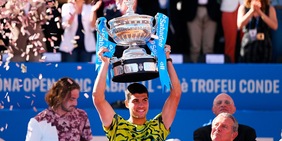 Tennis, Alcaraz da padrone della terra