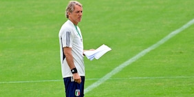 Mancini come un direttore tecnico: l’Italia del tre per uno