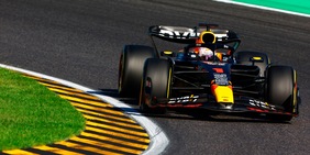 Verstappen, un fenomeno senza limiti: la Red Bull è fortissima, Max di più