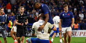 Rugby, l'Italia va a fondo: palla a Quesada