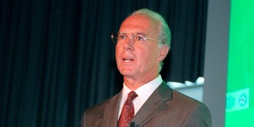 Beckenbauer, la Germania si stringe attorno al suo mito