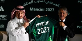 Mancini e l’Arabia infelice tra gaffe, scuse e ultimatum