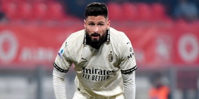 Milan, Giroud torna titolare con l’Atalanta: ecco gli obiettivi del bomber