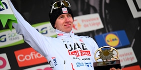 Pogacar, un trionfo di forza: nessuno gli resiste e vola da solo