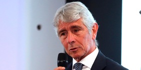 Macché agenzia governativa sui bilanci. Caro Abodi, ci parli degli stadi che fanno pena