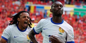 Francia? Una Linea Maginot. E la fortuna di Deschamps fa gol...