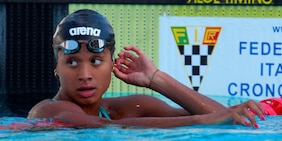 Sara Curtis, chi è la rivelazione 17enne del nuoto italiano: "Alle Olimpiadi per..."