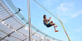 Duplantis sempre più alto: vola con l’asta a 6,26