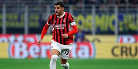 “Theo Hernandez vuole restare a lungo nel Milan”: parla l’agente