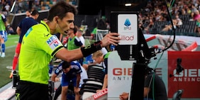 Var a chiamata: se la Fifa dice sì si comincerà dalla Serie C