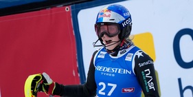 Il primo podio di Lara Colturi, migrante per l’Albania