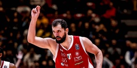 Milano si regala un Mirotic magistrale