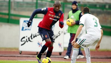 Cagliari, test in famiglia: decide il gol di Ibarbo