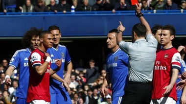 Annullato il rosso a Gibbs espulso per errore