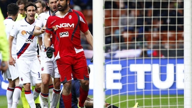 Bologna, stop Crespo: guaio a coscia sinistra