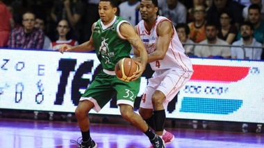 Haynes gela la Reggiana, Siena guadagna gara5