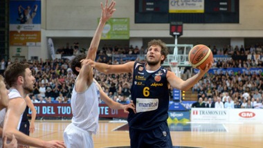 Basket DNA Gold, Trento avanti Torino si suicida