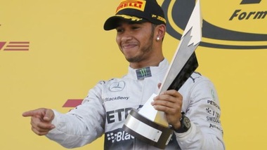 F1: Abu Dhabi, in lavagna pole a Hamilton