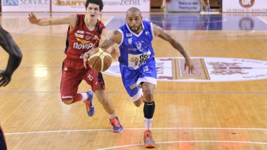 Basket A2 Gold, Jackson decisivo Napoli vince a Jesi