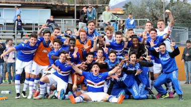 FOTO Ferrero festeggia il settebello della baby Sampdoria nel derby