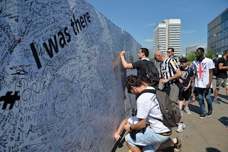 Juve-Barcellona, tifosi tranquilli, nessuna tensione, allegria e cori