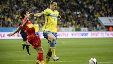 Ibra stende il Montenegro. Morata titolare con la Spagna