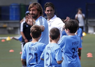 L'addio di Pirlo: «Lascio il calcio». La Juventus: «Grazie maestro»