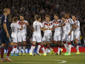 Euro 2016, Germania e Portogallo ok: la Polonia ne fa 8 a Gibilterra