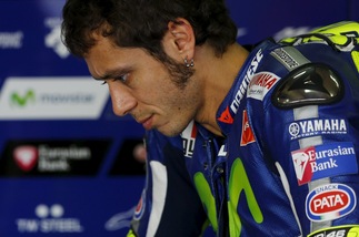 MotoGp, Rossi: «Sono motivato, ma il favorito è Lorenzo»