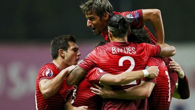 Euro 2016, l'Irlanda del Nord si qualifica insieme al Portogallo