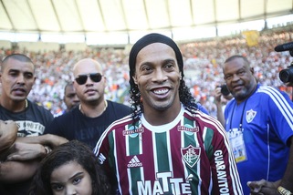 Calciomercato, Ronaldinho pronto al ritorno in Europa