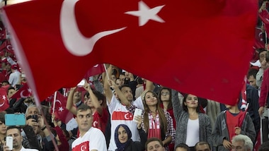 Euro 2016: Turchia e Croazia volano in Francia, Olanda eliminata