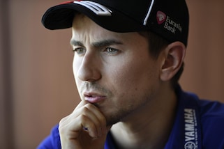 MotoGp, Lorenzo: «Normale che Yamaha preferisca Rossi»