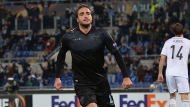 Europa League, la Lazio soffre e vince. Fiorentina ko in casa