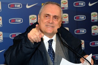 L'auto di Lotito fotografata a 200 all'ora tra Roma e Salerno