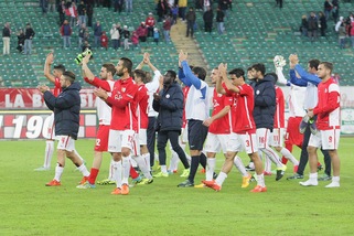 Via con Bari-Salernitana. Poi Cagliari e Cesena