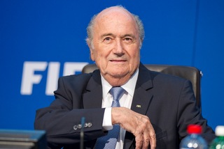 Blatter, malore da stress: ricoverato in ospedale