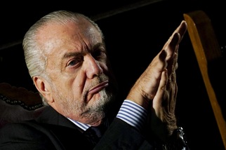 Napoli, De Laurentiis si scaglia contro Pirlo: «E' senza vergogna»