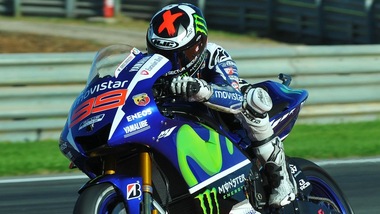 MotoGP, Lorenzo da record a Valencia, per Rossi è dura