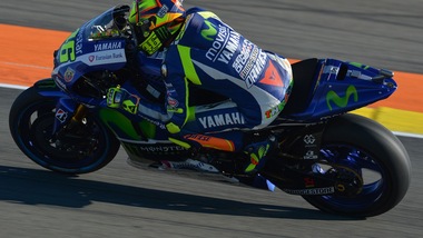 MotoGp, Valencia in diretta: rimonta Rossi, 4° dopo 12 giri