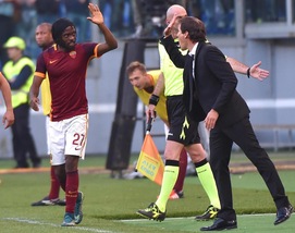 Roma-Lazio 2-0, giallorossi a caccia della vetta