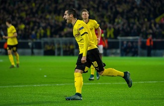 Bundesliga, il Dortmund vince a raffica e insegue il Bayern