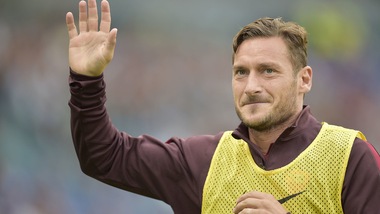 Totti a Costanzo: «Vado avanti finché il fisico regge»
