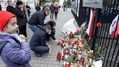 Attentati Parigi, nuovo bilancio: 129 morti e 352 feriti, 99 gravi