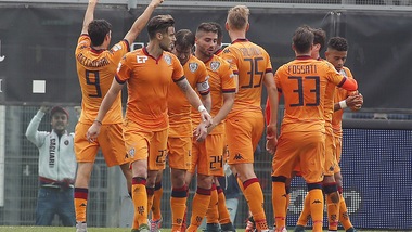 Lo Spezia va ko al Picco. Cagliari, doppietta Melchiorri