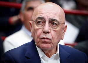 Milan, Galliani: «Con la Juventus non è sfida scudetto»