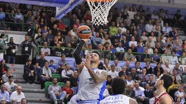 Basket, Serie A: Sassari favorita a Bologna