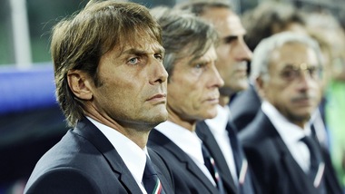 Italia, Conte: «Attentati Parigi? Non facciamoci intimidire»