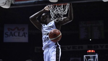 Colpo di coda Virtus, Sassari perde ancora