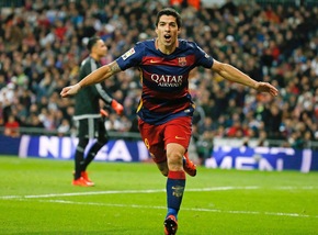 Liga, Real Madrid umiliato dal Barcellona: 0-4, il Bernabeu contesta Benitez e Perez